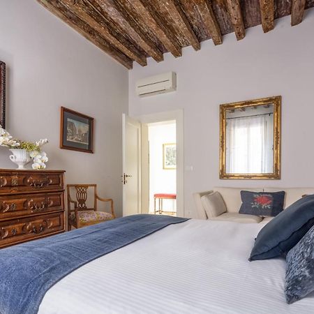 Miracoli Apartment With View On The Canal R&R Венеция Екстериор снимка