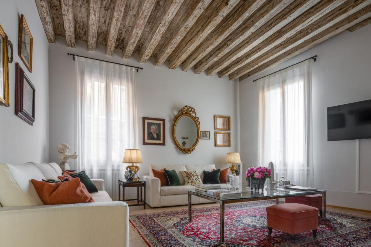Miracoli Apartment With View On The Canal R&R Венеция Екстериор снимка