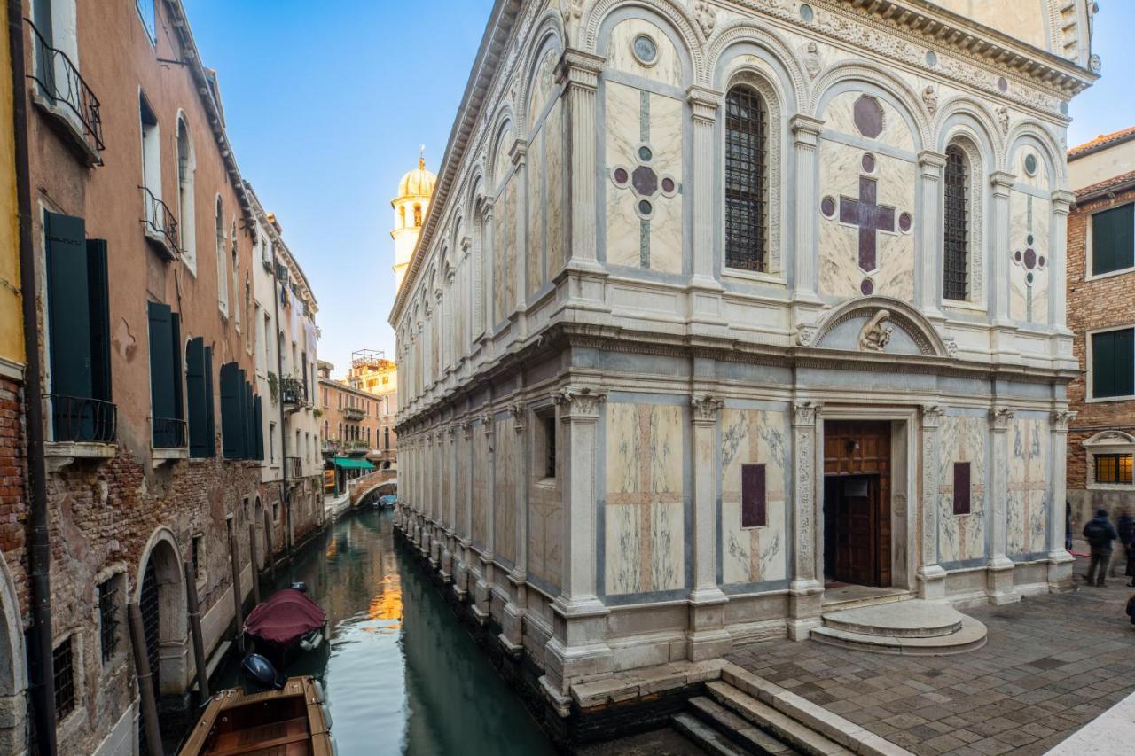 Miracoli Apartment With View On The Canal R&R Венеция Екстериор снимка