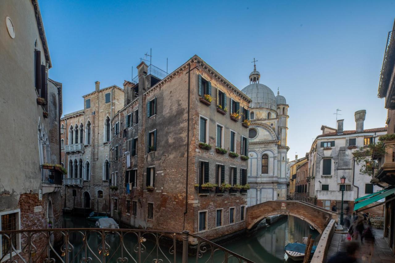 Miracoli Apartment With View On The Canal R&R Венеция Екстериор снимка